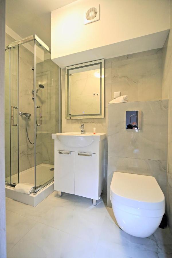 Apartament Swietojanska Przy Nabrzezu By Noclegi Renters Gdynia Luaran gambar