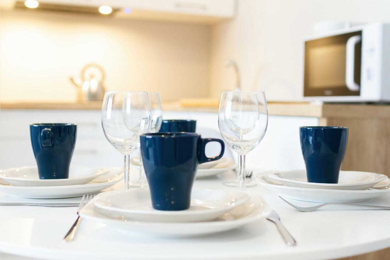 Apartament Swietojanska Przy Nabrzezu By Noclegi Renters Gdynia Luaran gambar